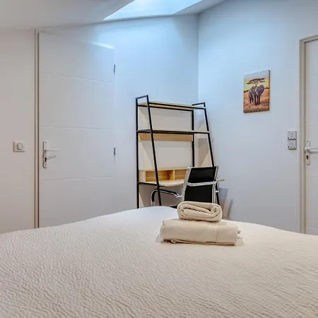 Apartment L'esprit Normand Chaleureux Fraichement Renove Proche Chu Rouen