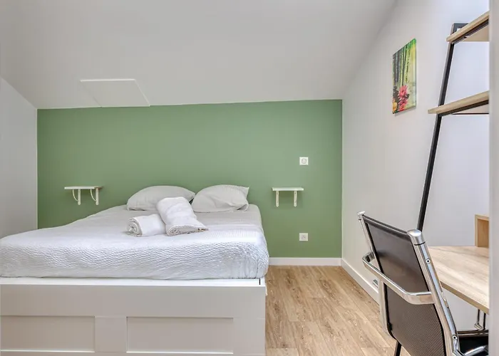 L'esprit Normand Chaleureux Fraichement Renove Proche Chu *